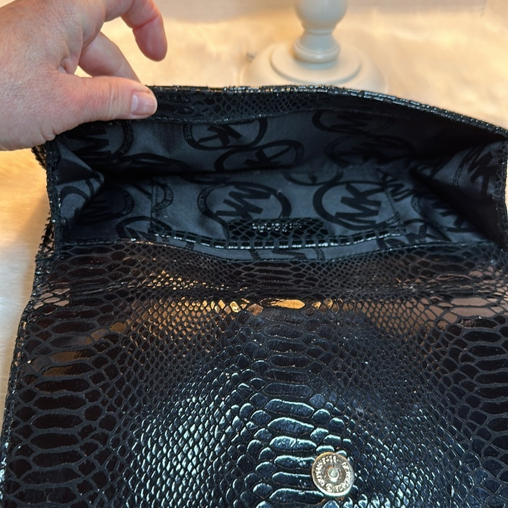 Michael Kors black python leather clutch - Picture 5 of 8